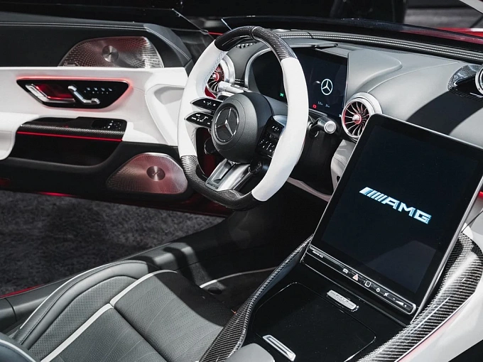 Mercedes-Benz AMG PureSpeed Красный Non metallic фото 11