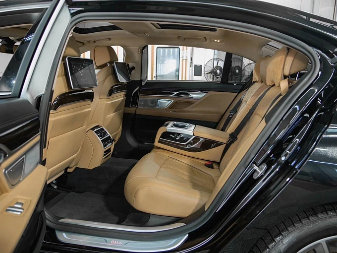 BMW 7 серии 2020 730L 3.0d AT 4WD (265 л.с.) фото 16