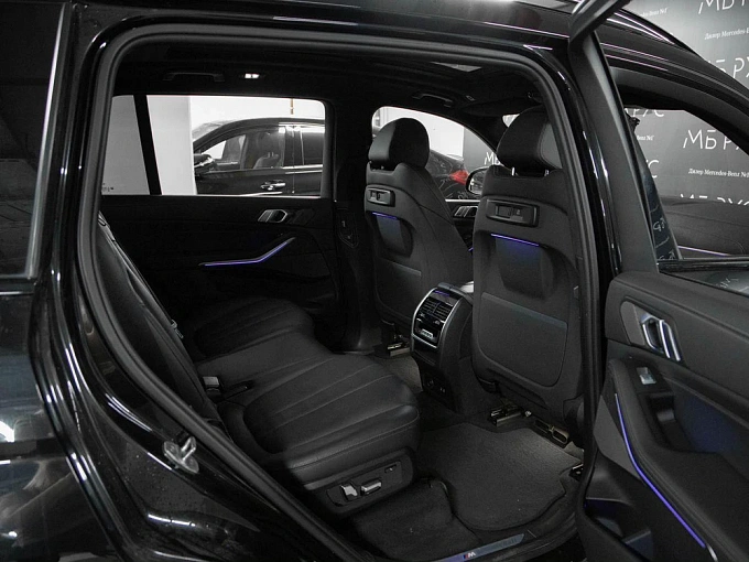 BMW X7 2019 3.0 AT 4WD (340 л.с.) фото 10