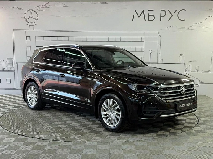 Volkswagen Touareg 2018 3.0d AT 4WD (249 л.с.) фото 2