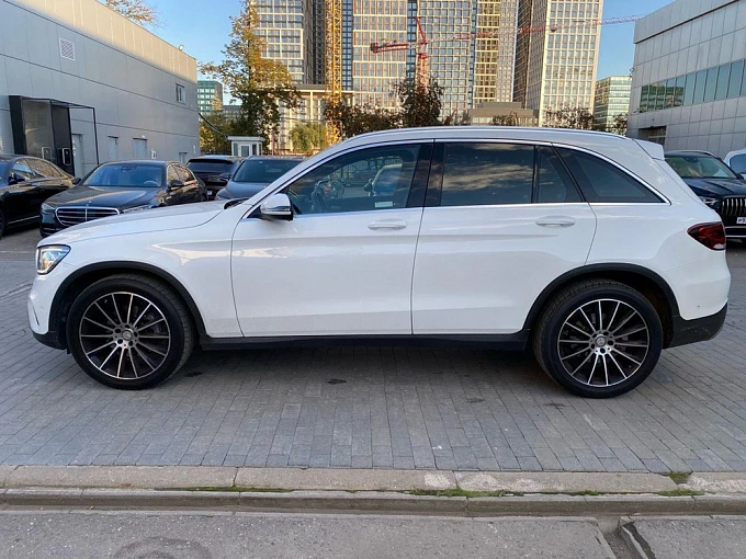 Mercedes-Benz GLC 2021 200 2.0 AT 4Matic (197 л.с.) фото 6