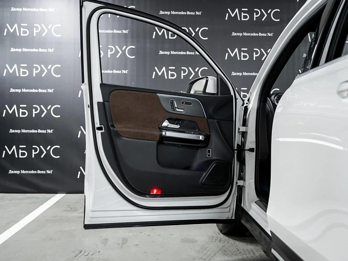 Mercedes-Benz GLB Белый Non metallic фото 13