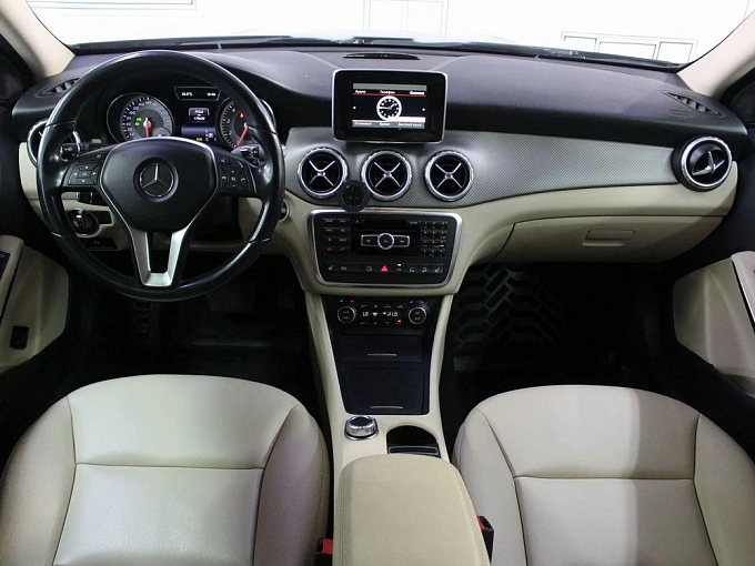 Mercedes-Benz GLA 2014 250 2.0 AMT 4Matic (211 л.с.) фото 9