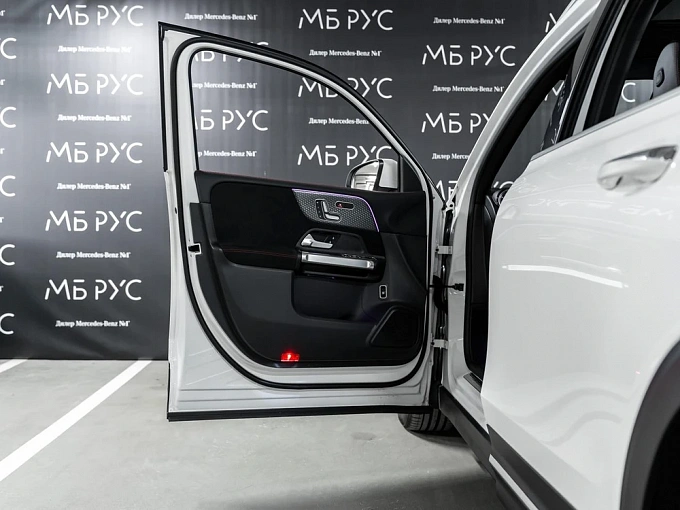 Mercedes-Benz GLB Белый Non metallic фото 13