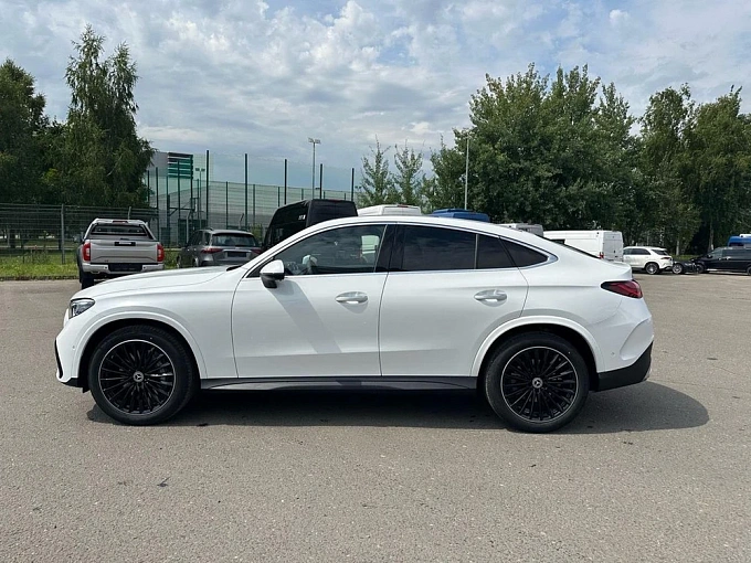 Mercedes-Benz GLC coupe Белый Non metallic фото 3
