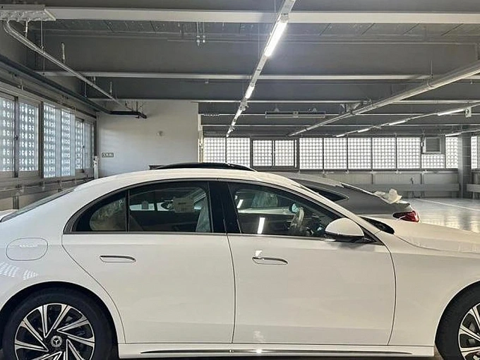 Mercedes-Benz E-Класс Белый Non metallic фото 5