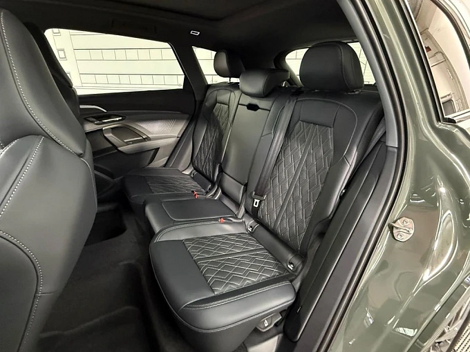 Audi Q5 Зеленый Non metallic фото 16