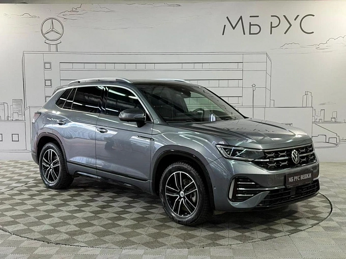 Volkswagen Tayron 2023 2.0 AMT 4WD (220 л.с.) фото 2