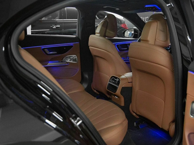 Mercedes-Benz E-Класс 2024 2.0 AT 4Matic (258 л.с.) фото 9