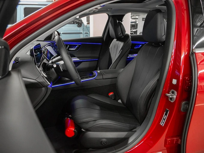 Mercedes-Benz E-Класс Красный Non metallic фото 9