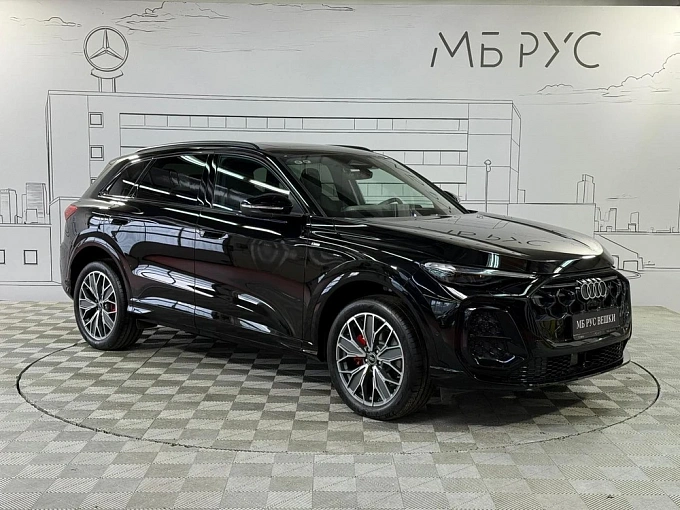 Audi Q5 Черный Non metallic фото 2