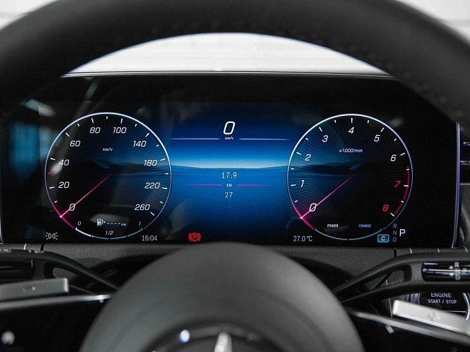 Mercedes-Benz E-Класс Белый Non metallic фото 26