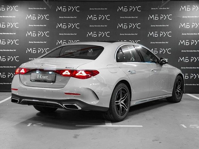 Mercedes-Benz E-Класс Серый Non metallic фото 3