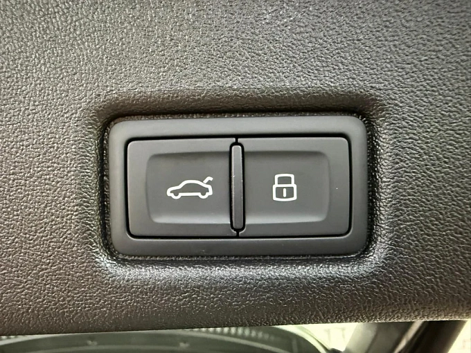 Audi Q5 Черный Non metallic фото 20