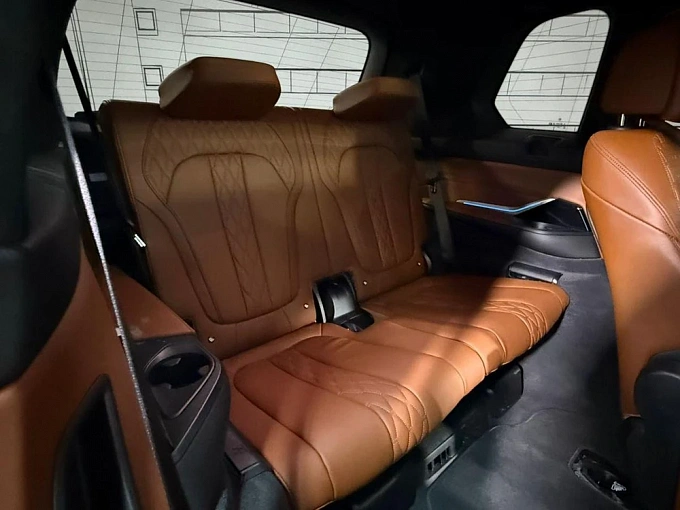 BMW X7 2022 4.4 AT 4WD (530 л.с.) фото 19