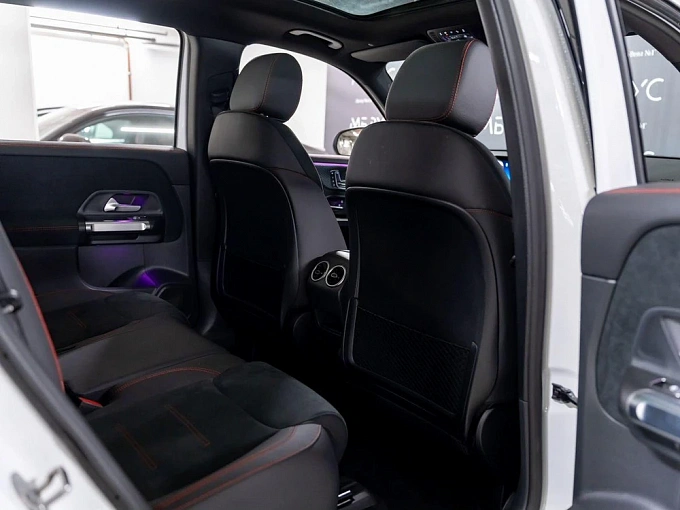 Mercedes-Benz GLB 2024 250 2.0 AMT 4Matic (224 л.с.) фото 9