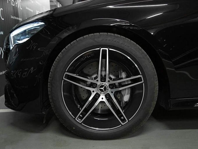 Mercedes-Benz E-Класс Черный Non metallic фото 11