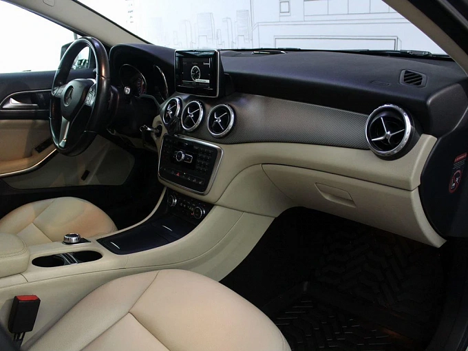 Mercedes-Benz GLA 2014 250 2.0 AMT 4Matic (211 л.с.) фото 11
