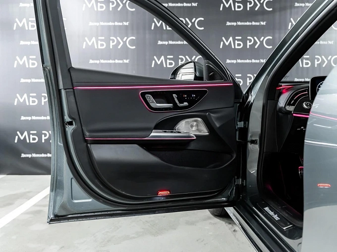 Mercedes-Benz E-Класс Зеленый Non metallic фото 13
