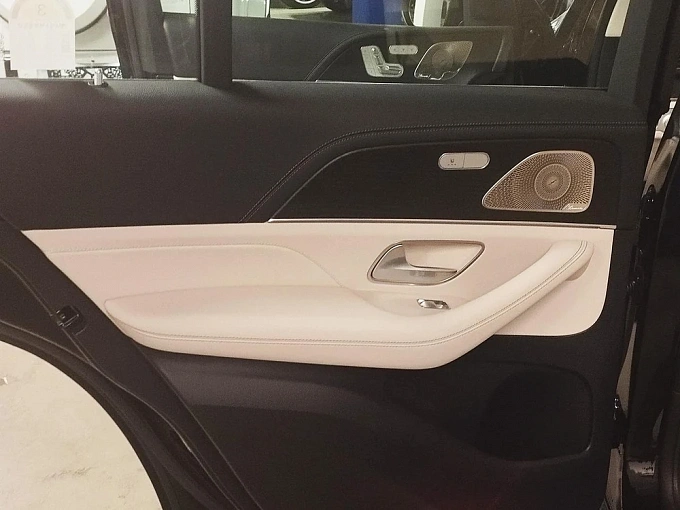 Mercedes-Benz GLE Черный Non metallic фото 14