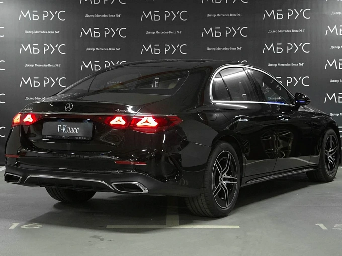 Mercedes-Benz E-Класс Черный Non metallic фото 3