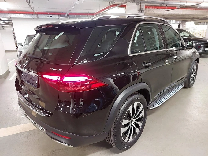 Mercedes-Benz GLE Черный Non metallic фото 3