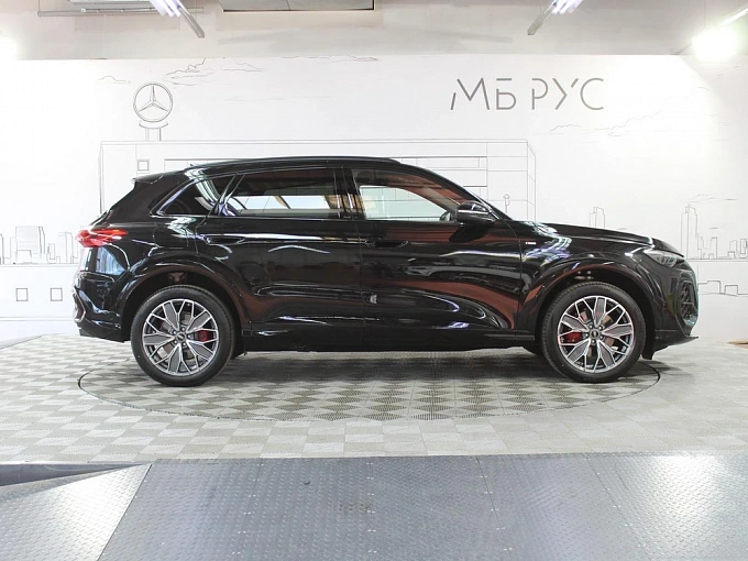 Audi Q5 Черный Non metallic фото 7