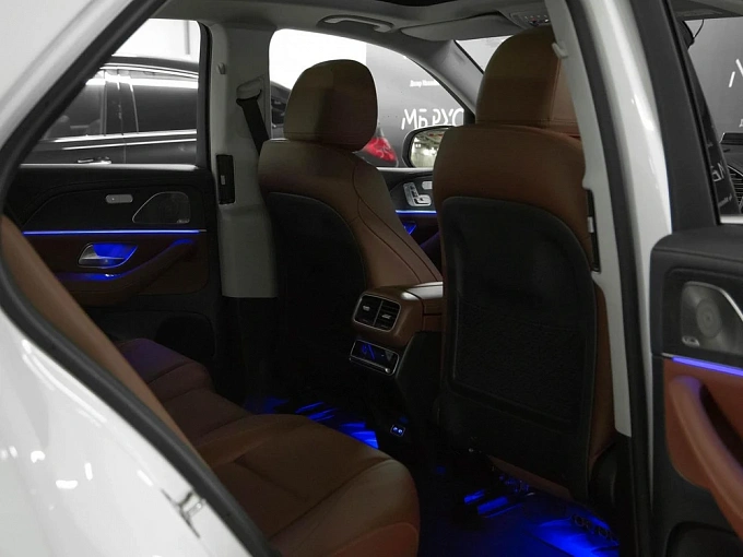 Mercedes-Benz GLE Белый Non metallic фото 10
