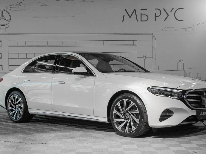Mercedes-Benz E-Класс Белый Non metallic фото 2