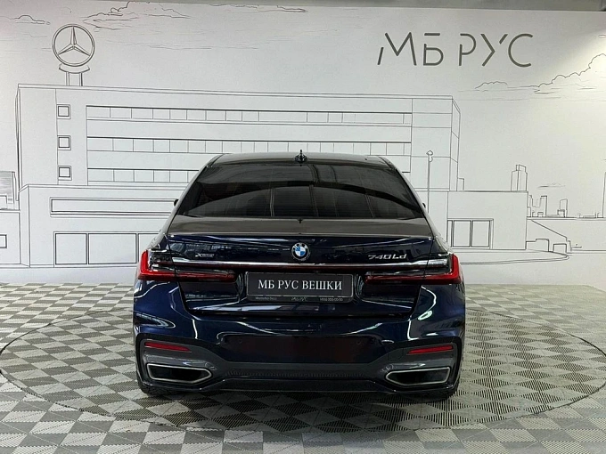 BMW 7 серии 2021 740L 3.0d AT 4WD (320 л.с.) фото 8