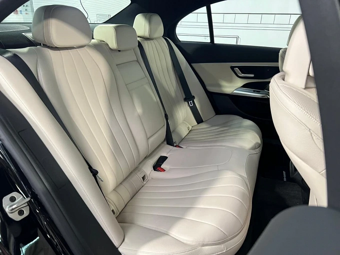 Mercedes-Benz E-Класс Черный Non metallic фото 17