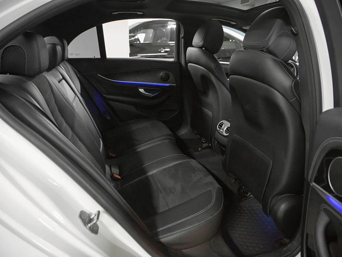Mercedes-Benz E-Класс 2017 200 2.0 AT 4Matic (184 л.с.) фото 10