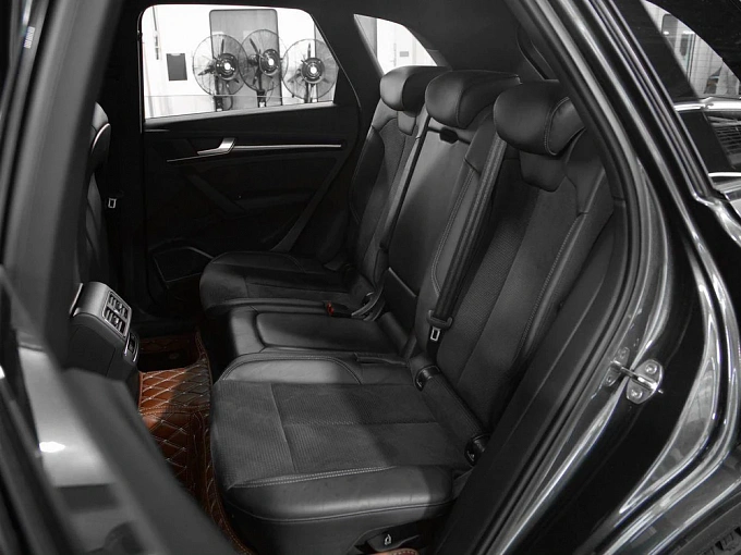 Audi SQ5 2017 3.0 AT 4WD (354 л.с.) фото 13