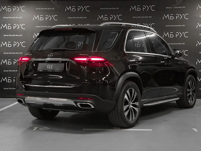 Mercedes-Benz GLE Черный Non metallic фото 3