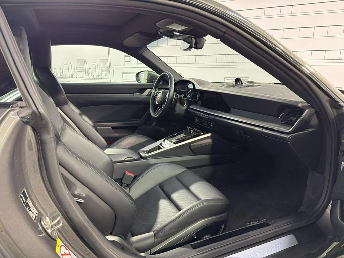Porsche 911 2020 Carrera 4S 3.0 AMT 4WD (450 л.с.) фото 12