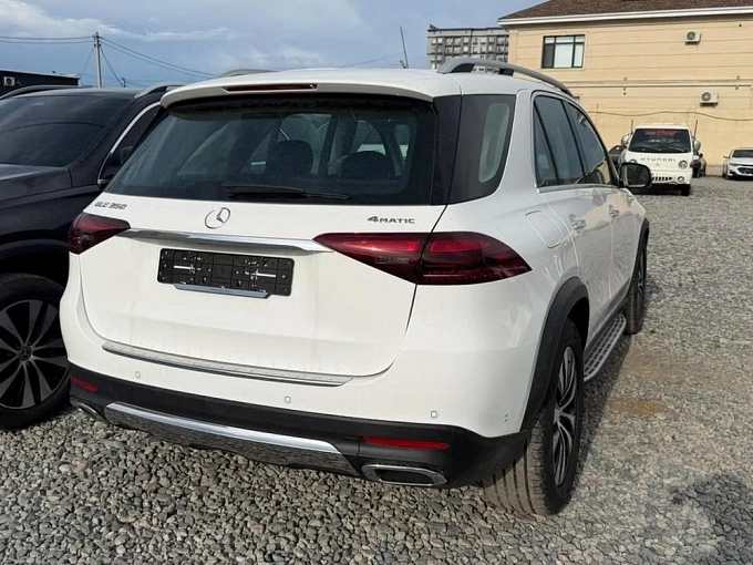 Mercedes-Benz GLE Белый Non metallic фото 2