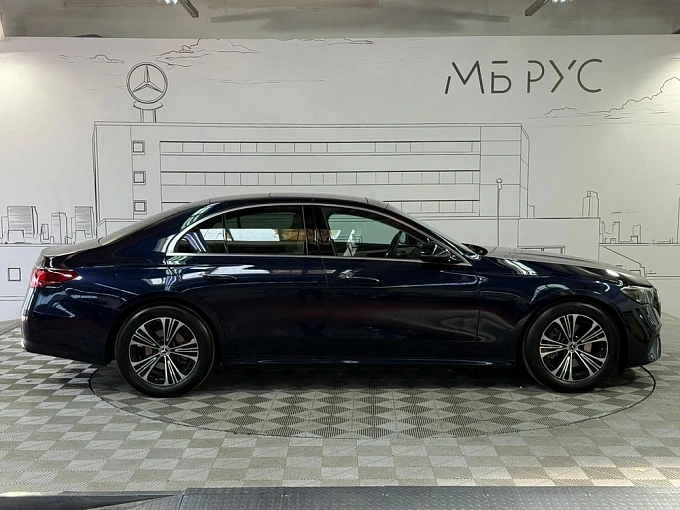 Mercedes-Benz E-Класс Синий Non metallic фото 12