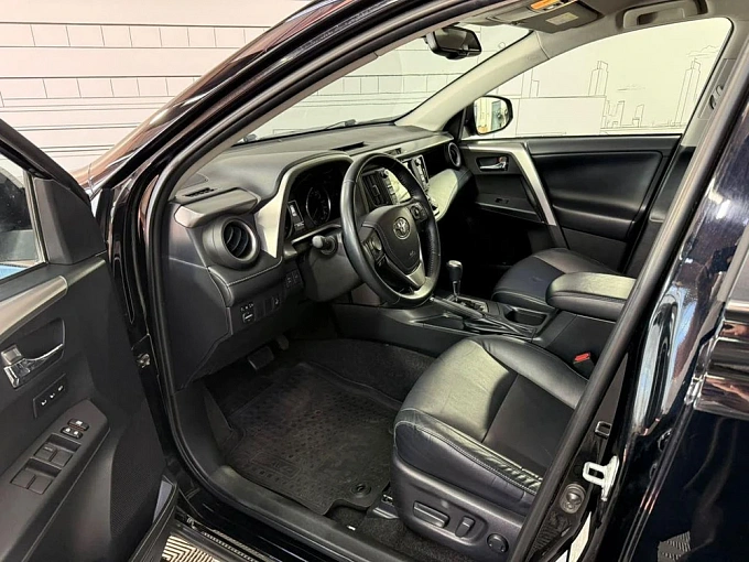 Toyota RAV4 2017 2.5 AT 4WD (180 л.с.) фото 10