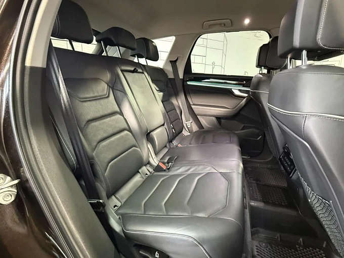 Volkswagen Touareg 2018 3.0d AT 4WD (249 л.с.) фото 15