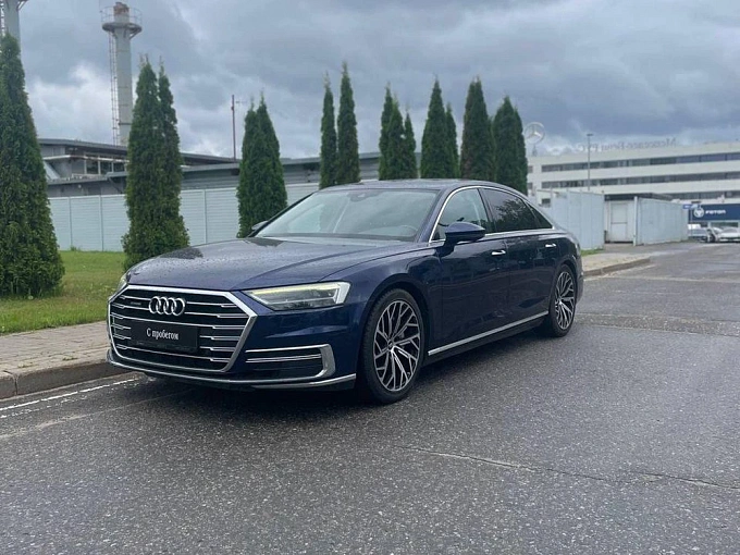 Audi A8 2018 3.0 AT 4WD (340 л.с.) фото 2
