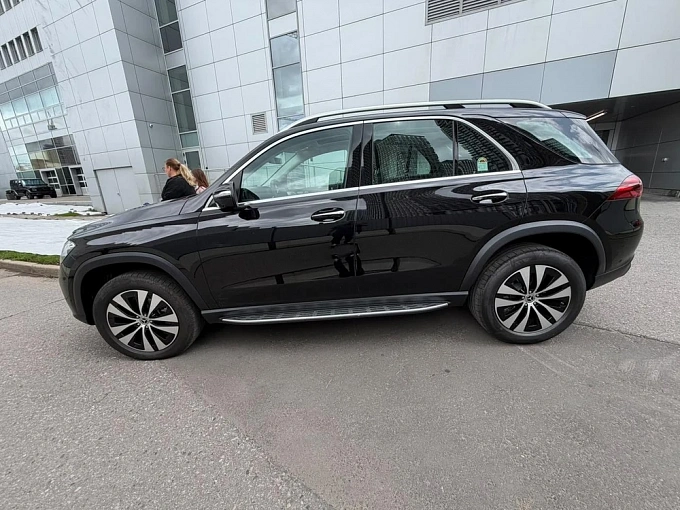Mercedes-Benz GLE Черный Non metallic фото 2