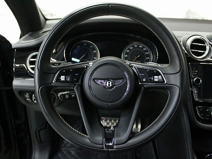 Bentley Bentayga 2017 6.0 AT 4WD (608 л.с.) фото 24