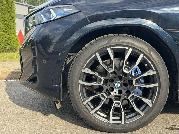 BMW X6 2023 3.0 AT 4WD (381 л.с.) фото 26