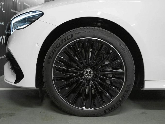 Mercedes-Benz E-Класс Белый Non metallic фото 7