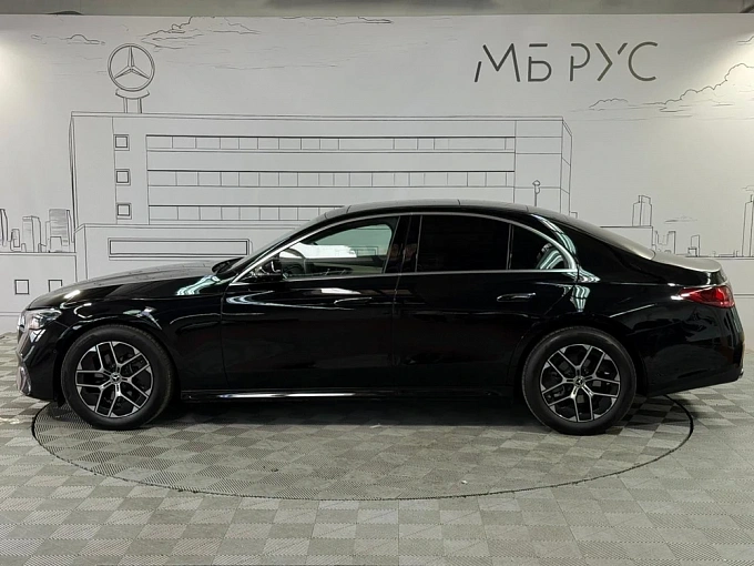 Mercedes-Benz E-Класс Черный Non metallic фото 3