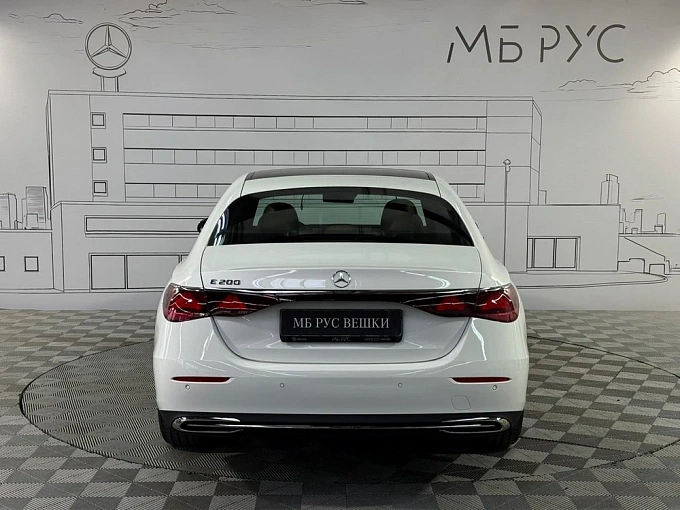 Mercedes-Benz E-Класс Белый Non metallic фото 8