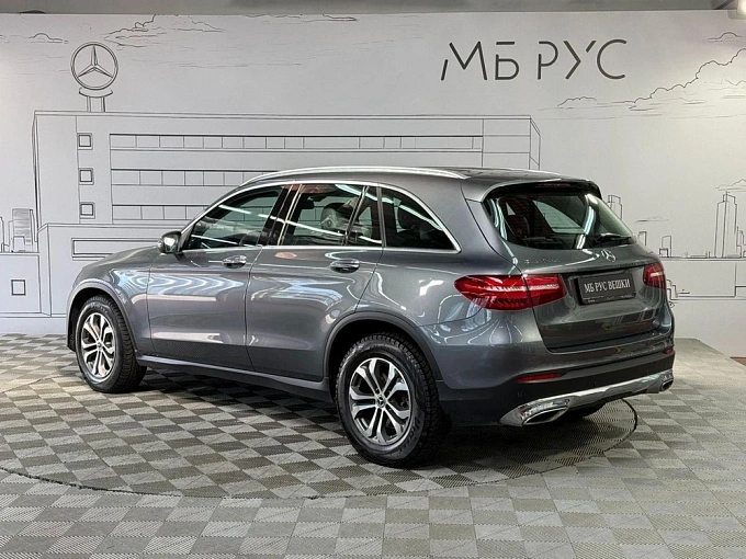 Mercedes-Benz GLC 2018 250 2.0 AT 4Matic (211 л.с.) фото 4