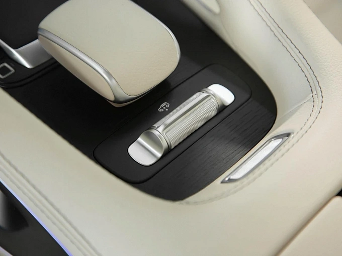 Mercedes-Benz GLE Черный Non metallic фото 26