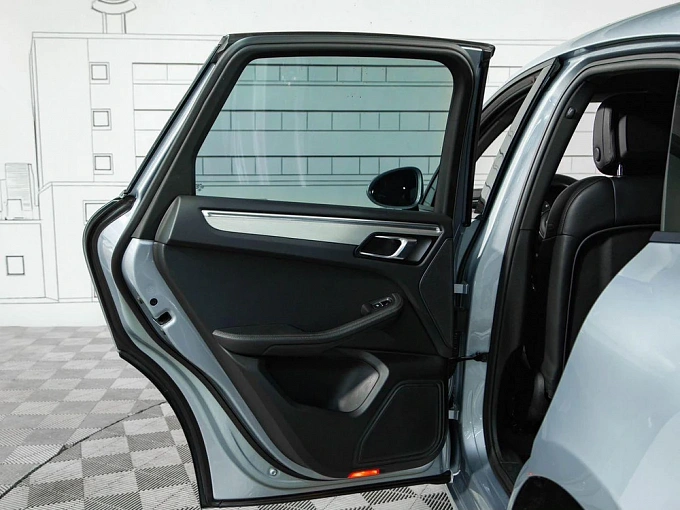 Porsche Macan 2020 2.0 AMT 4WD (252 л.с.) фото 28