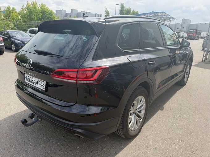 Volkswagen Touareg 2021 3.0d AT 4WD (249 л.с.) фото 10